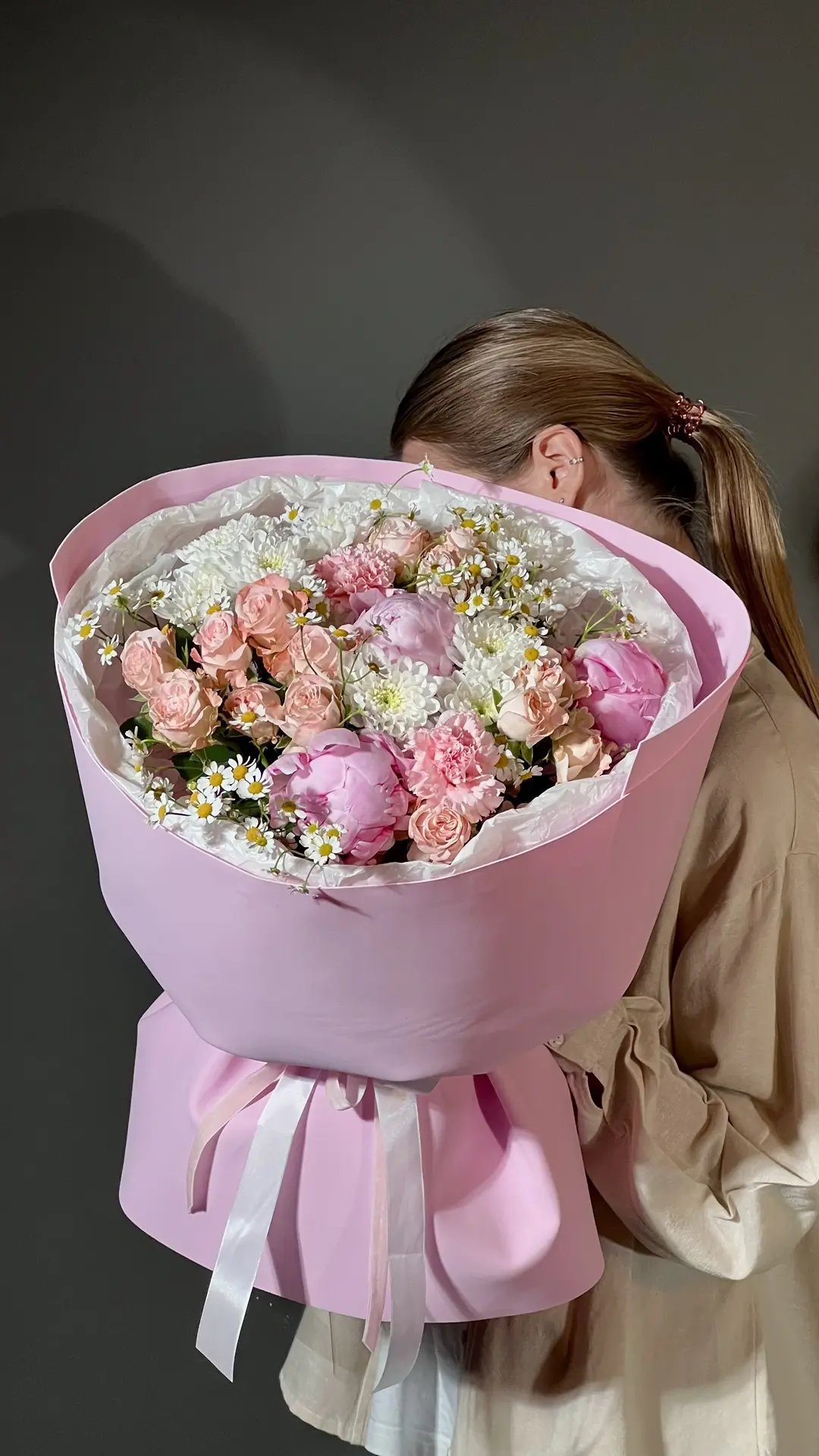 Сборный авторский букет с пионами